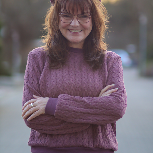 Schnittmuster PAULA - klassischer Pullover mit Rundhalsausschnitt | Gr. 34-48 (PDF)
