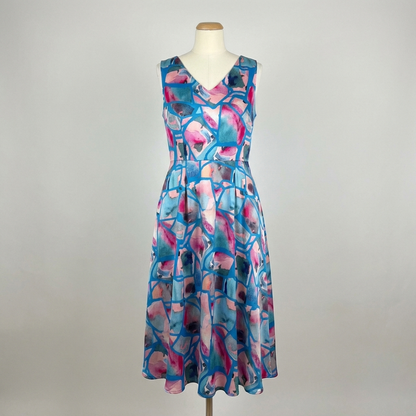 BAUMWOLLSATIN RESONATE NEON | NERIDA HANSEN – BLAU